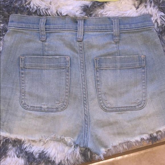 Shorts Bundle 🤍 - Picture 9 of 10